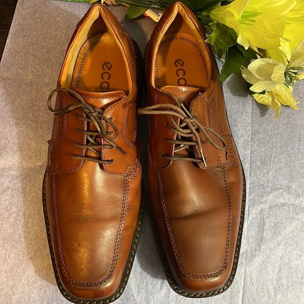 ECCO Genuine Leather Men Shoes. Size 45